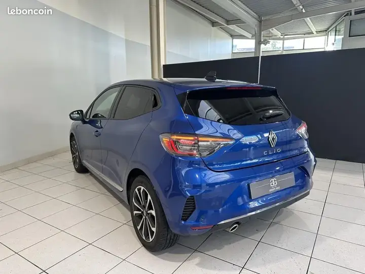 Renault Clio 2025 photo 3