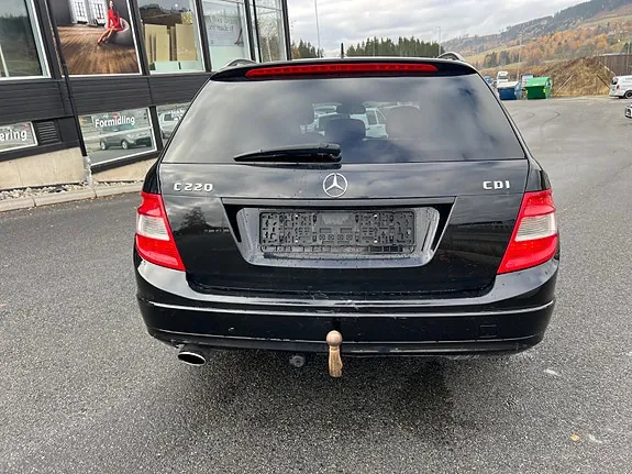Mercedes-Benz C220 2008 photo 4