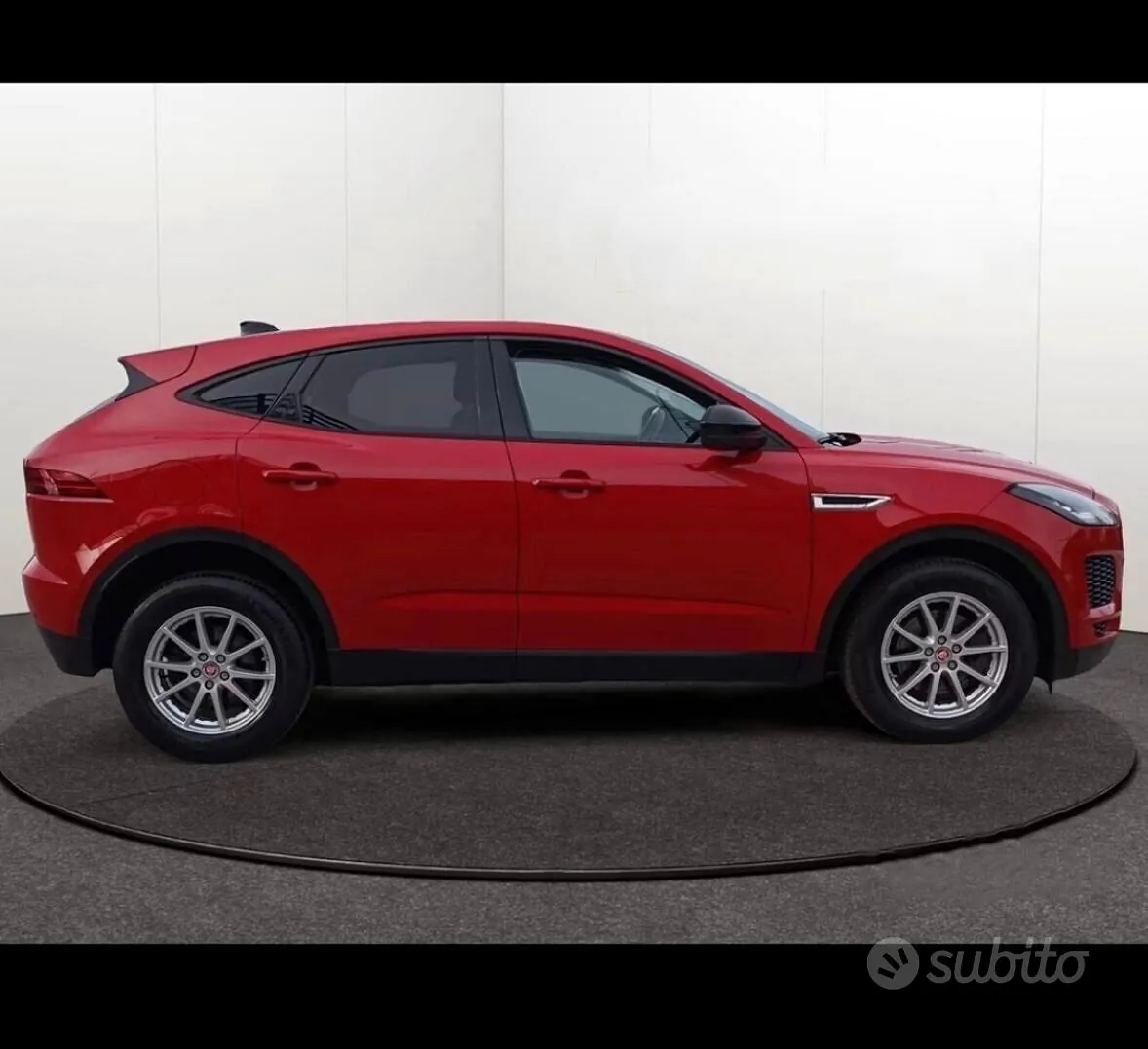 Jaguar E-Pace 2018 photo 5