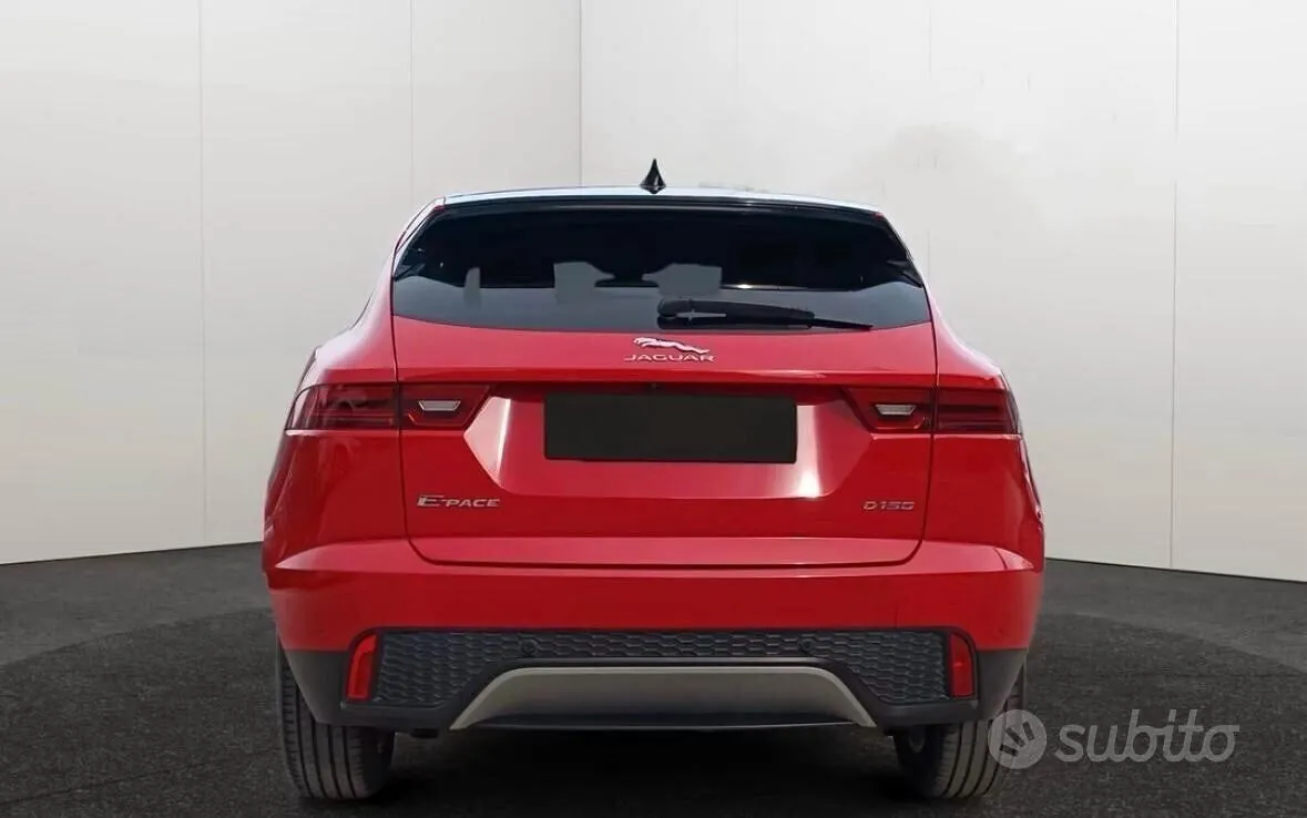 Jaguar E-Pace 2018 photo 3
