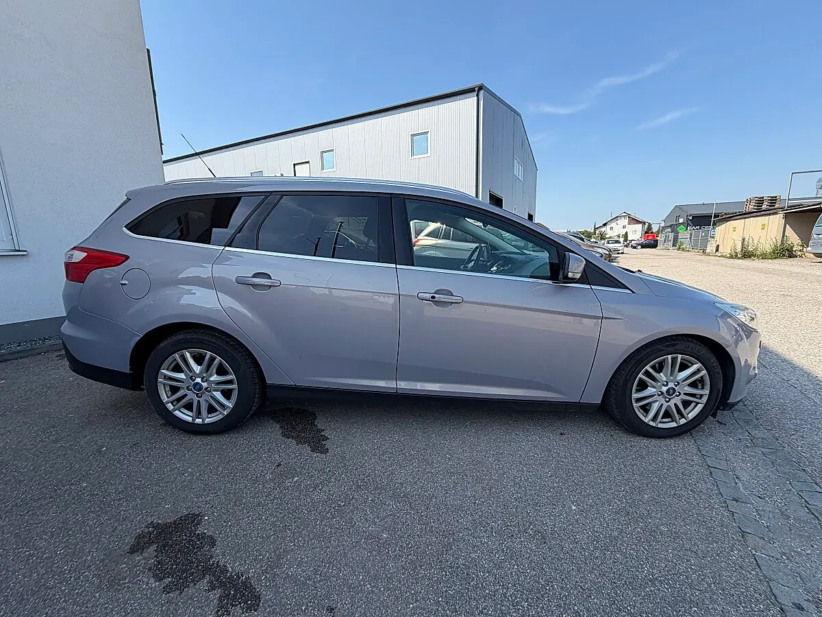 Ford Focus 2013 photo 3