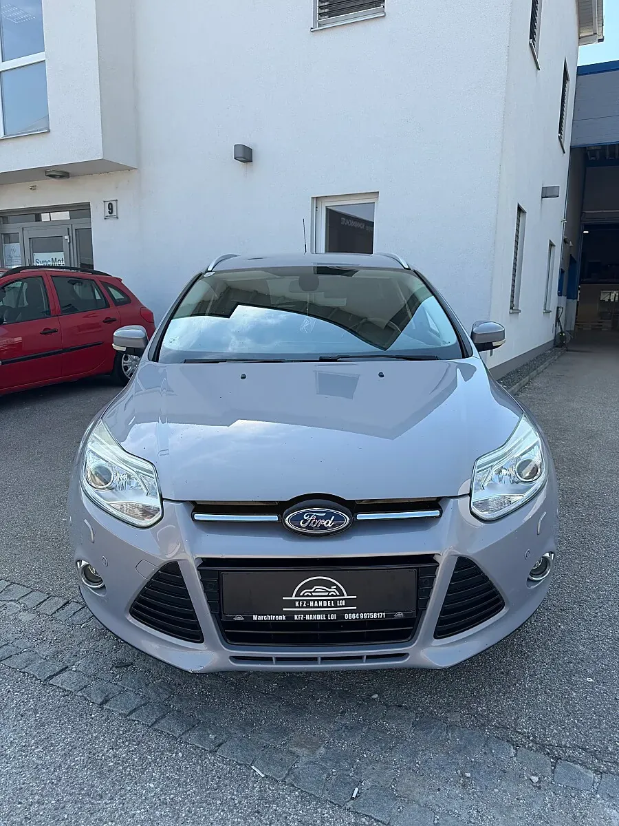 Ford Focus 2013 photo 2