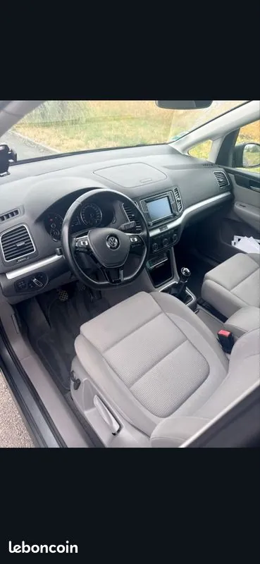 Volkswagen Sharan 2015 photo 3