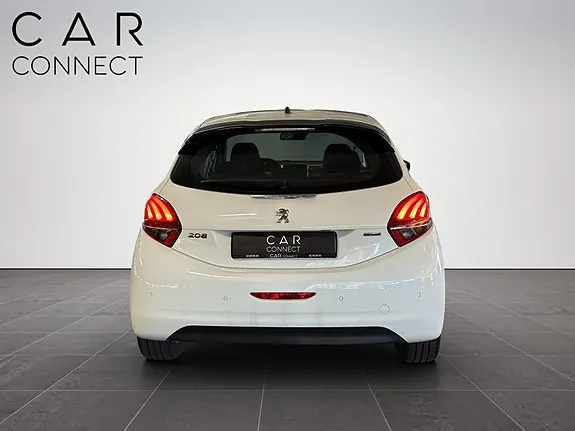 Peugeot 208 2017 photo 5