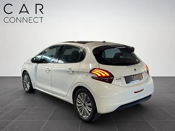 Peugeot 208 2017 photo 4