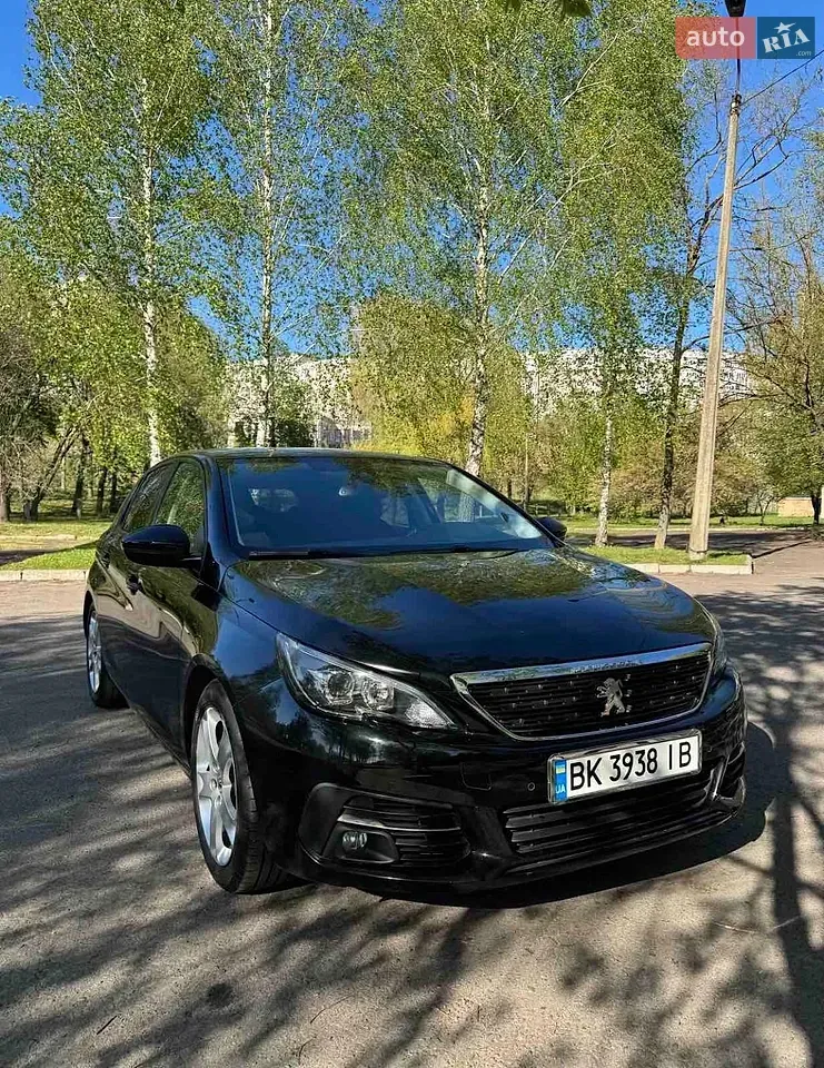 Peugeot 308 2018 photo 2