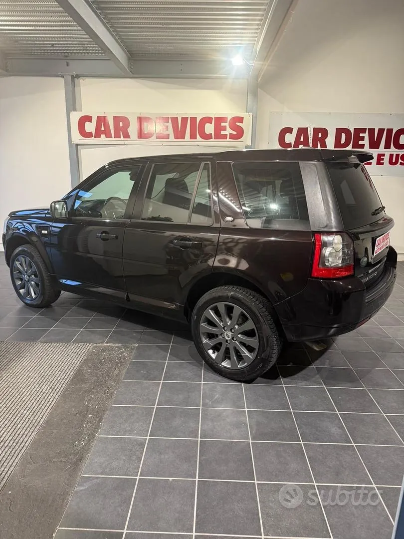 Land Rover Freelander 2012 photo 5
