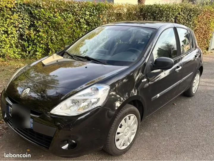 Renault Clio 2009 photo 2