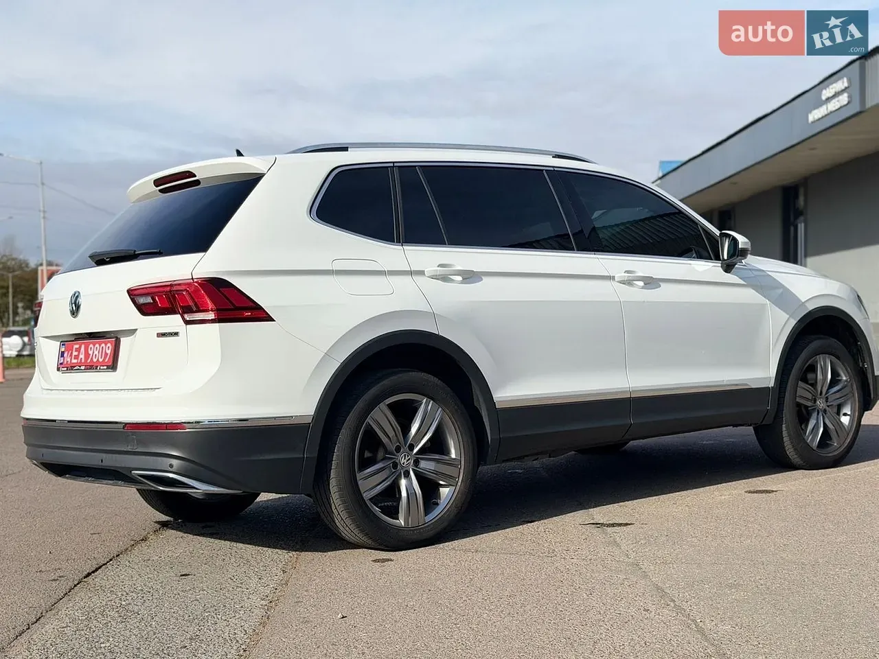 Volkswagen Tiguan 2020 photo 2