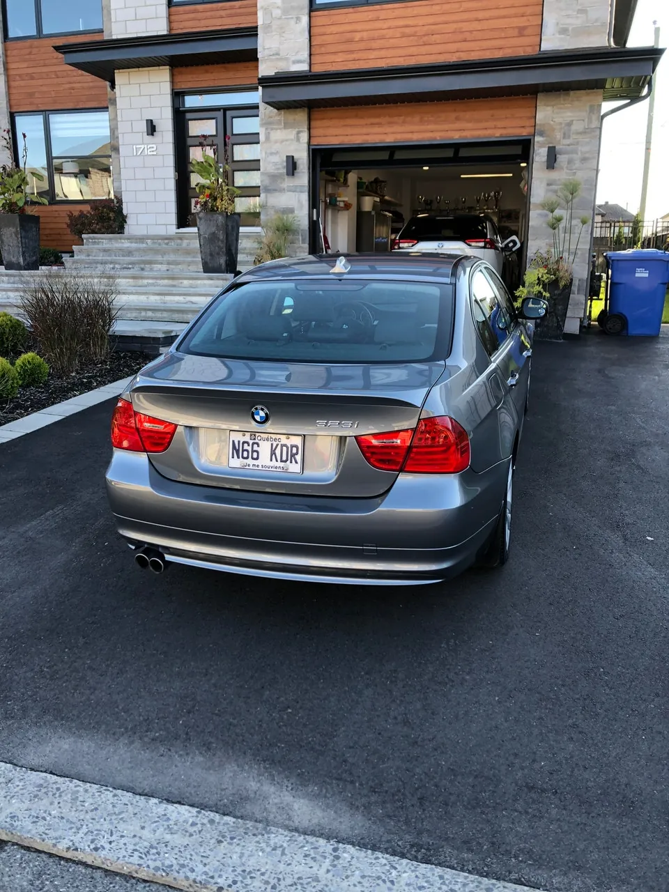 BMW 323I 2011 photo 5