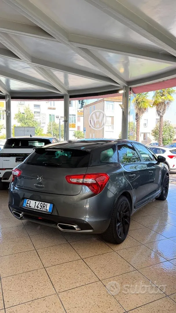 DS Automobiles Ds 5 2012 photo 3