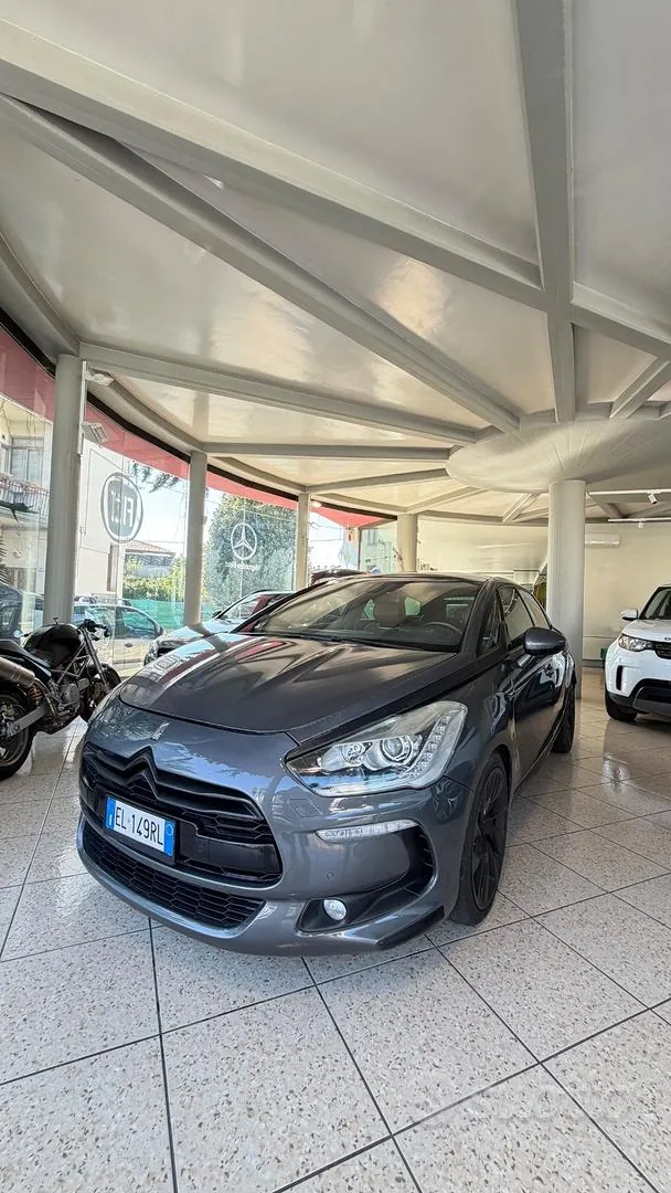 DS Automobiles Ds 5
