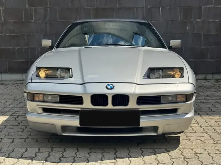 BMW 8 Series 1991 photo 2