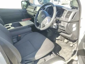 Toyota Hiace 2022 photo 4
