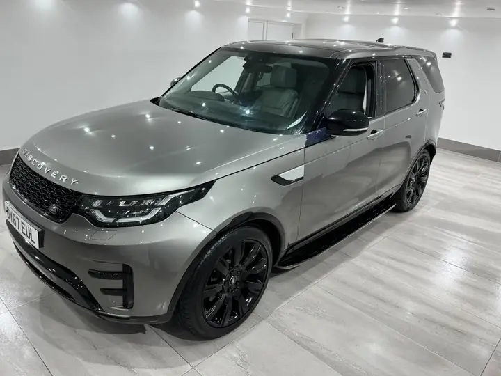 Land Rover Discovery 2017 photo 2