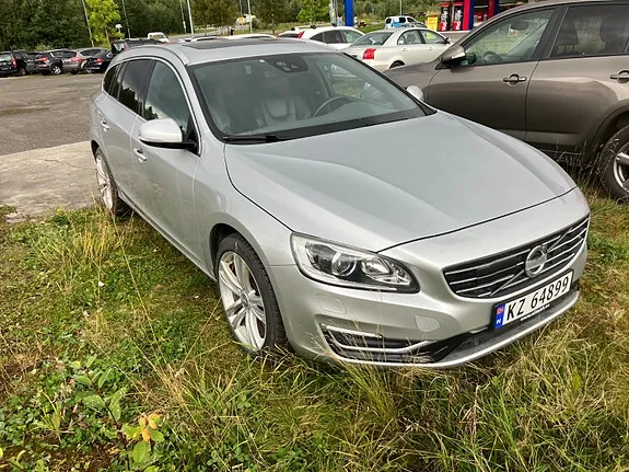 Volvo V60 2015 photo 2