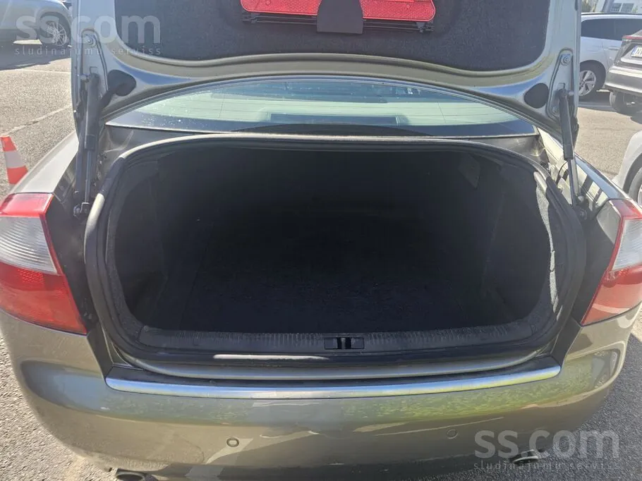 Audi A4 2004 photo 3