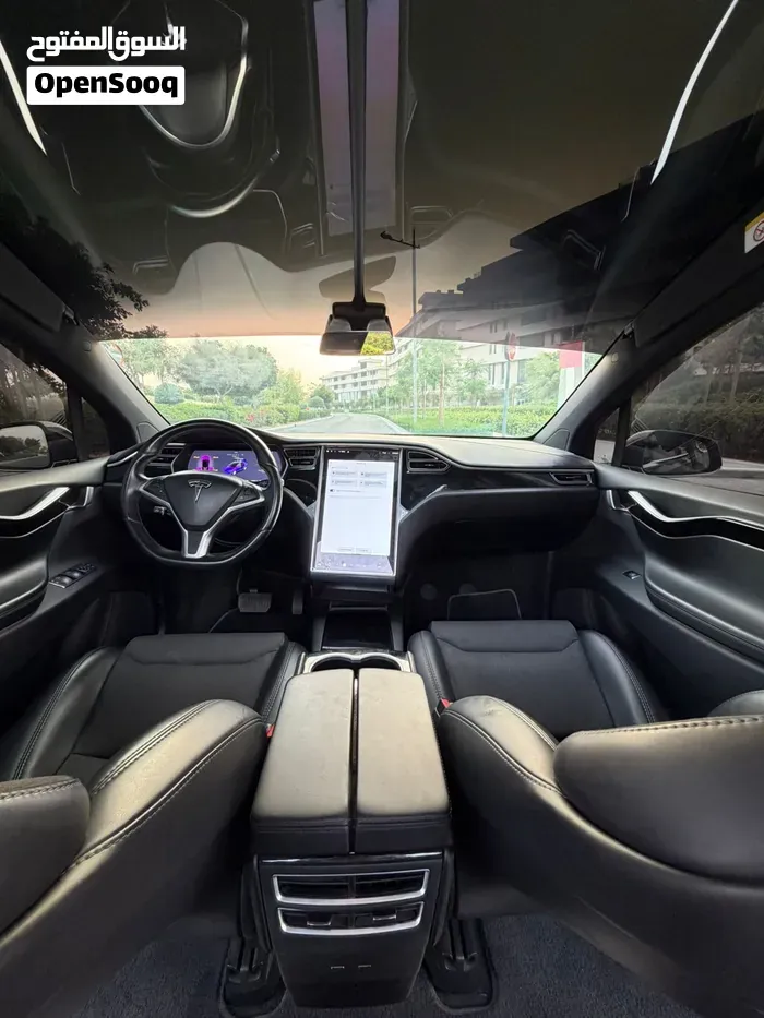 Tesla Model X 2018 photo 3