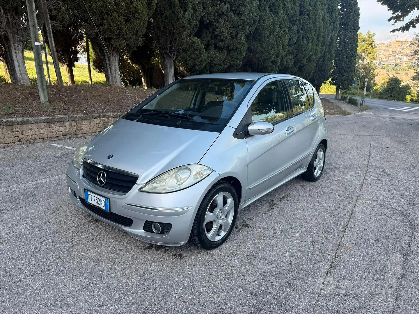 Mercedes-Benz A180