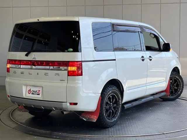 Mitsubishi Delica D:5 2015 photo 3