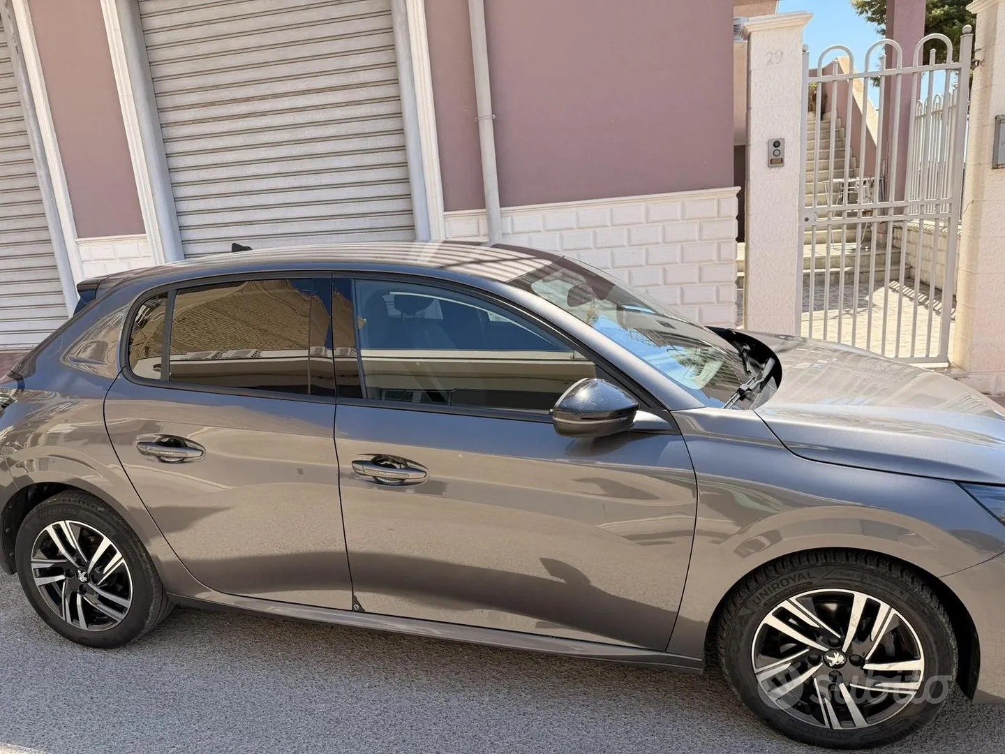 Peugeot 208 2025 photo 2