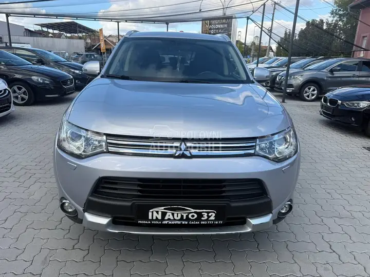 Mitsubishi Outlander 2014 photo 3