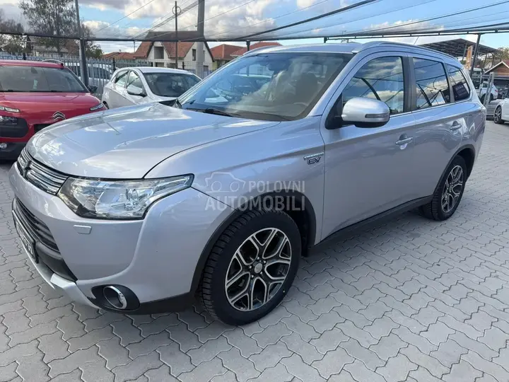 Mitsubishi Outlander 2014 photo 5