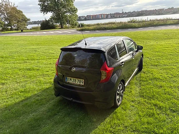 Nissan Note 2015 photo 2