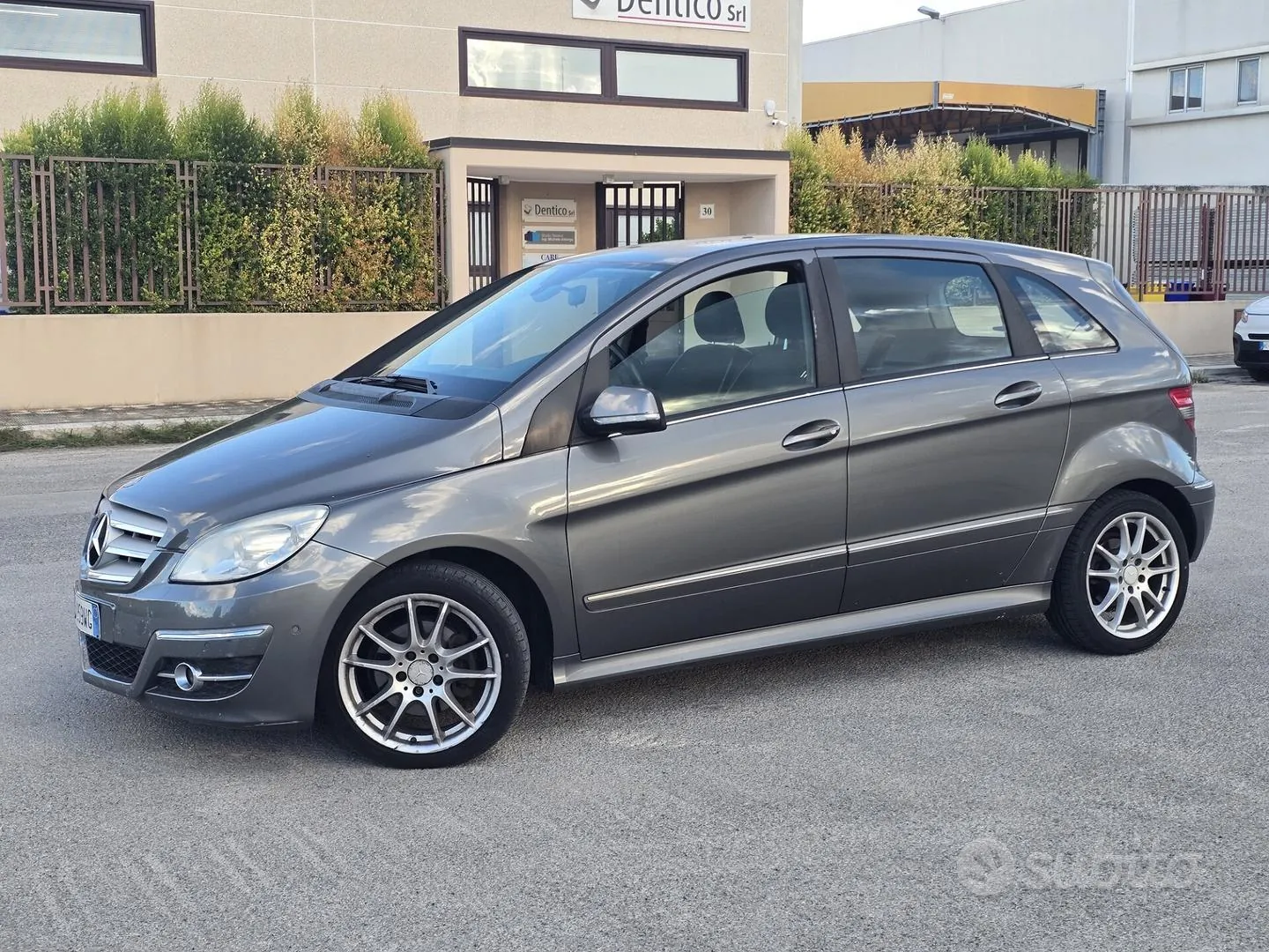 Mercedes-Benz B 180 Cdi Premium 2011 photo 3