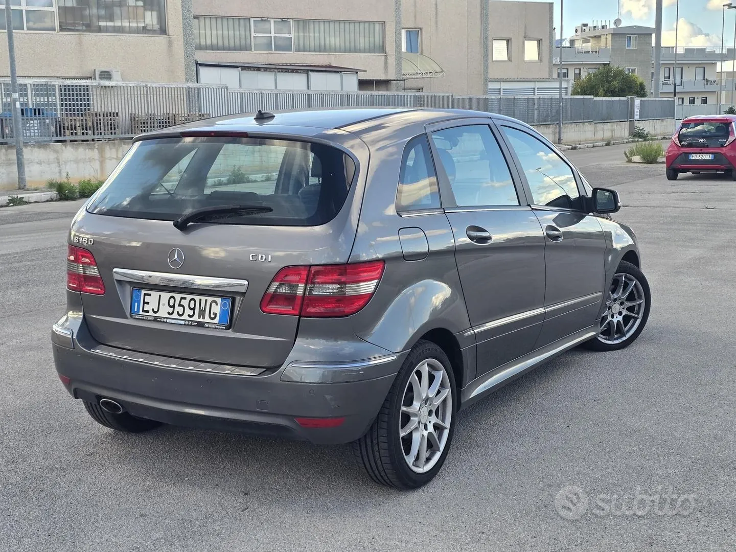 Mercedes-Benz B 180 Cdi Premium 2011 photo 5
