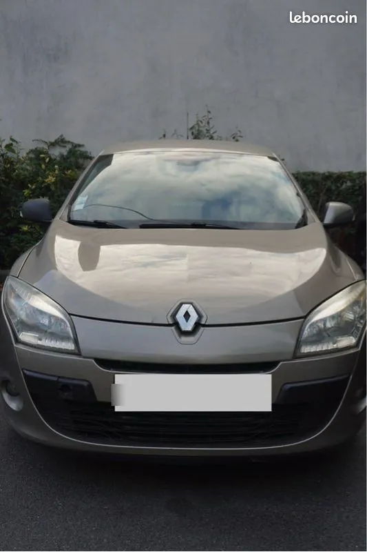 Renault Megane 2009 photo 2