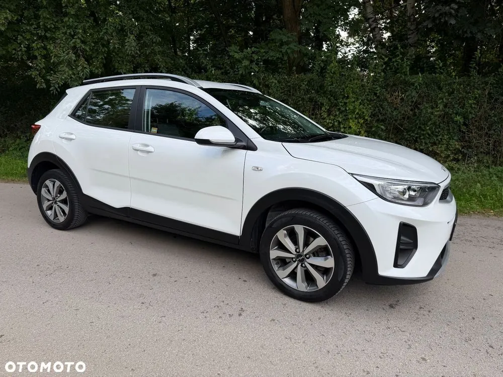Kia Stonic 2024 photo 3