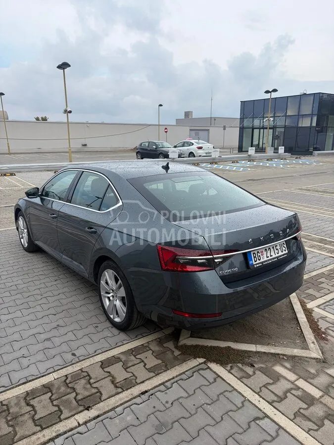 Skoda Superb 2021 photo 5