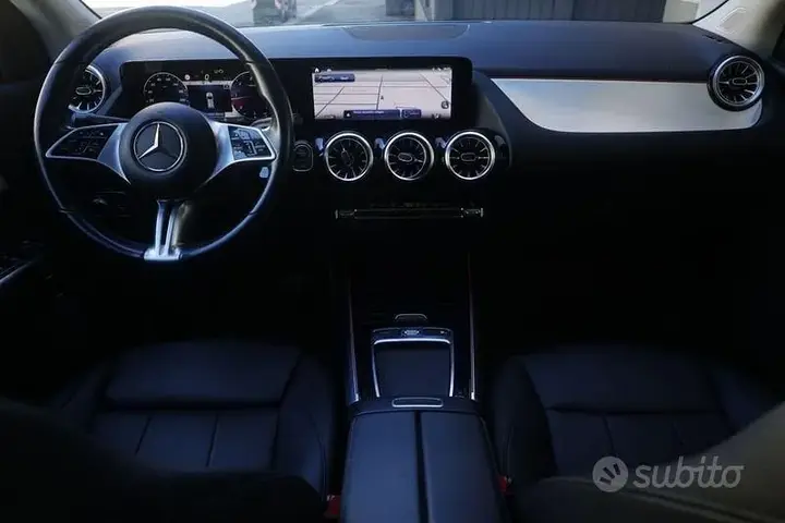 Mercedes-Benz Gla 2023 photo 2