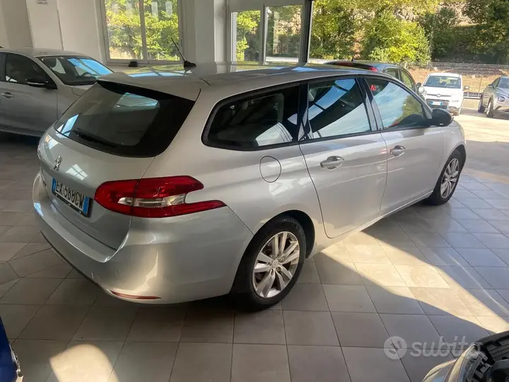 Peugeot 308 2014 photo 4