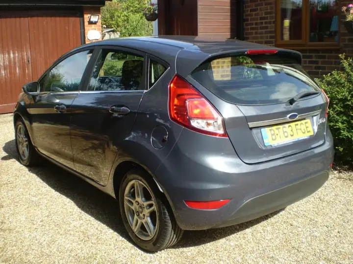 Ford Fiesta 2013 photo 4