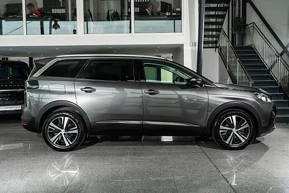 Peugeot 5008 2019 photo 5
