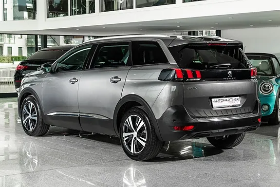 Peugeot 5008 2019 photo 3