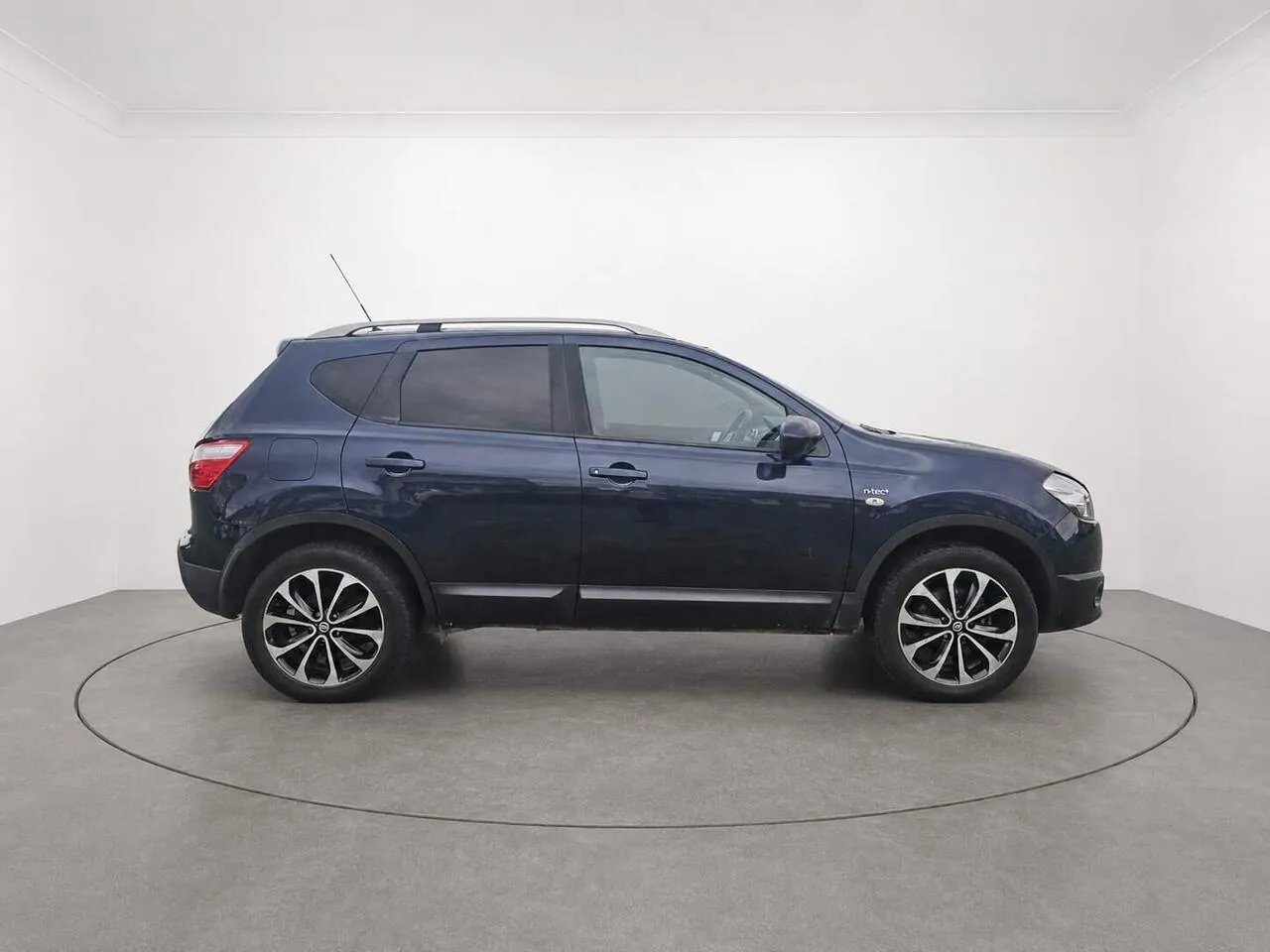 Nissan Qashqai 2012 photo 2