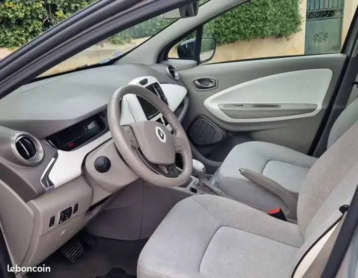 Renault Zoe 2018 photo 2
