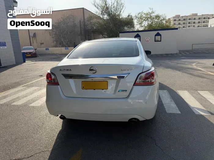 Nissan Altima 2013 photo 3