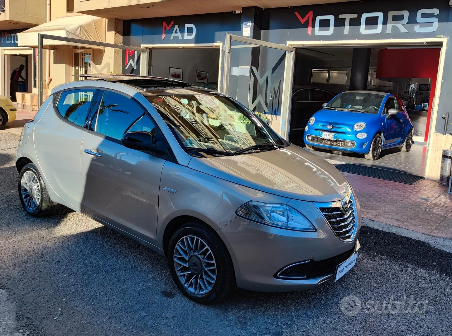 Lancia Ypsilon