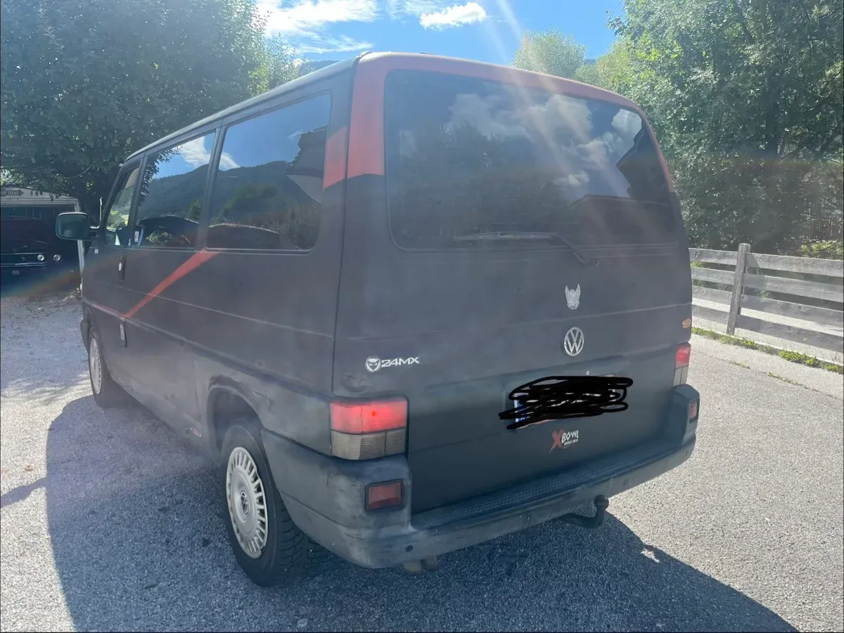 Volkswagen T4 2001 photo 2