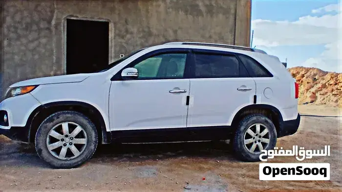 Kia Sorento 2011 photo 2