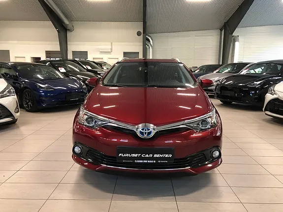 Toyota Auris 2017 photo 2