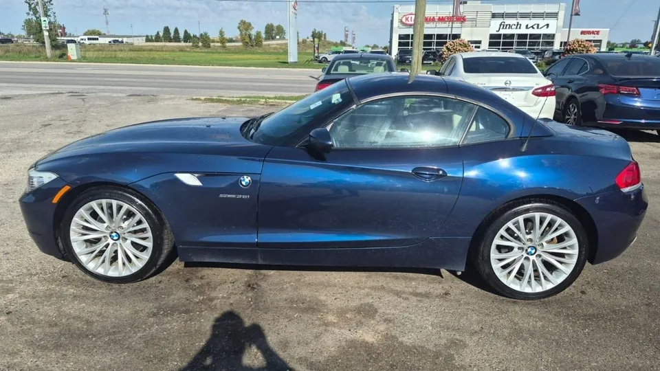 BMW Z4 2011 photo 2