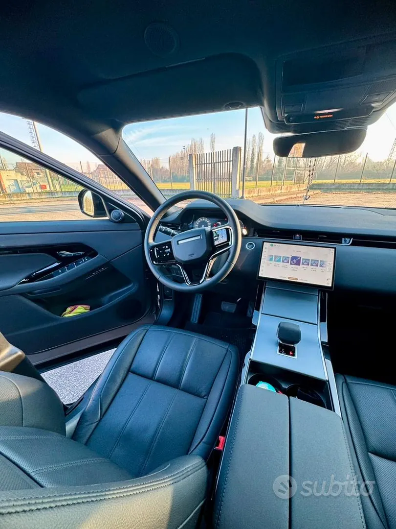 Land Rover Range Rover Evoque 2024 photo 5