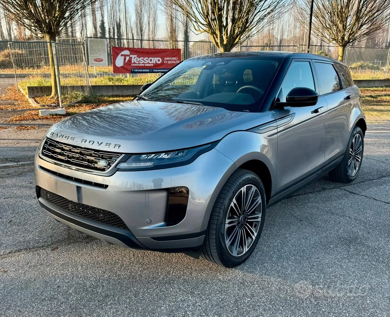 Land Rover Range Rover Evoque 2024 photo 3