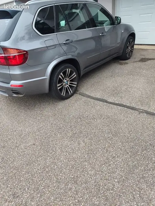 BMW X5 2012 photo 2