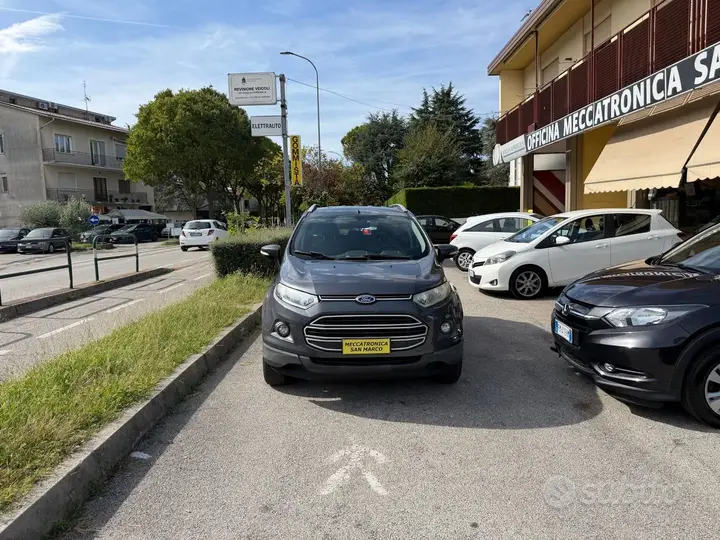 Ford Ecosport 2016 photo 2